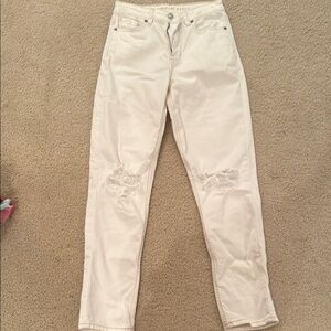 American Eagle Outfitters White Skinny Jeans with Distressed Knees